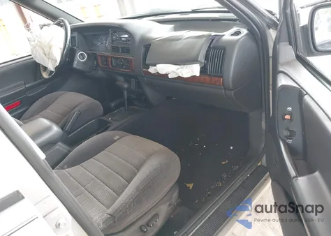 1998 Jeep Grand Cherokee Laredo z USA, uszkodzony, nr VIN 1J4GZ48Y4WC268427